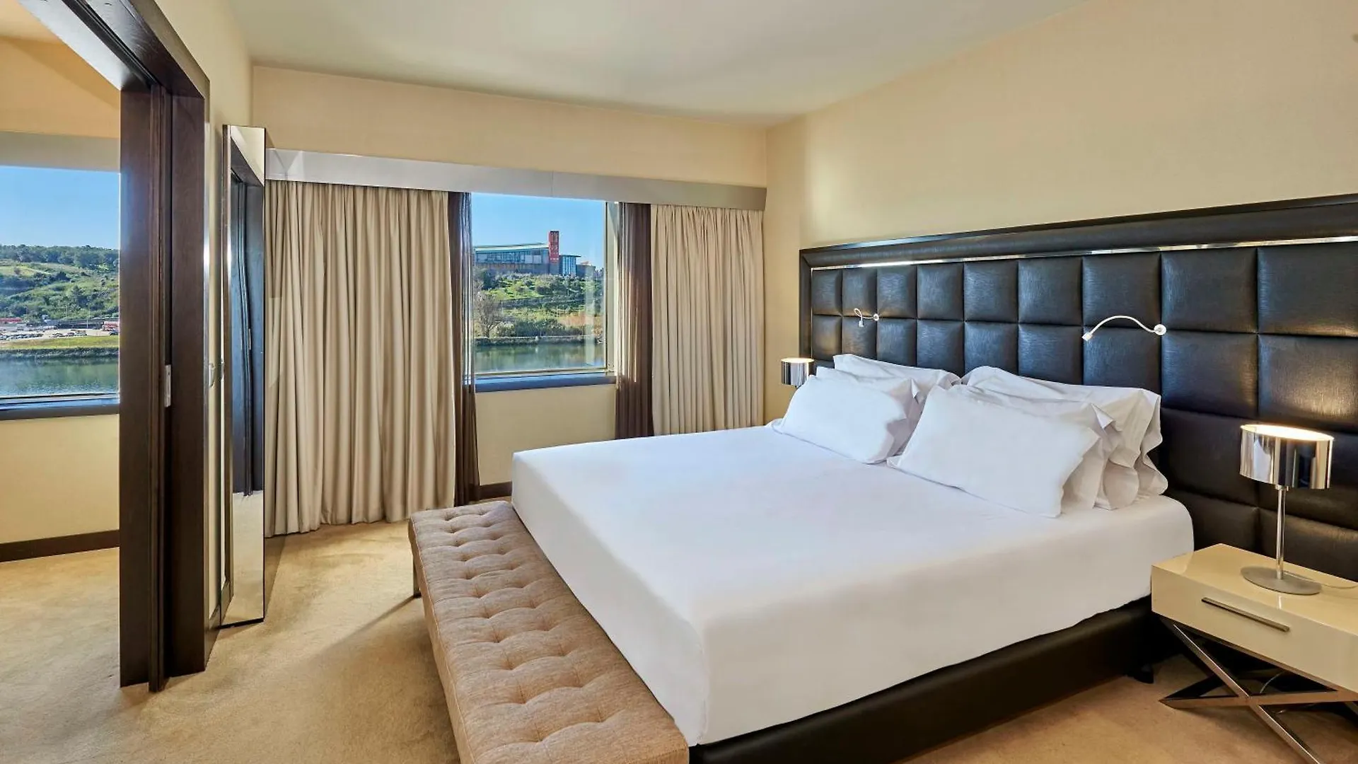 Nh Coimbra Dona Ines Hotel