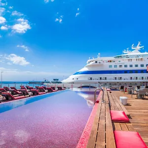 pestana-cr7-funchal.madeira-islandshotels.com/